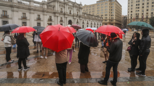 Vuelve la lluvia a Santiago: los días y los sectores de la Región Metropolitana que podrían tener precipitaciones