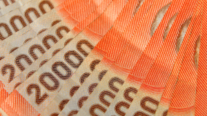 Pese a complejo escenario global: FMI mejora proyección de crecimiento para Chile en 2026