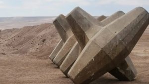Los tetrápodos con los que el Gobierno busca impedir el contrabando de vehículos y traslado de migrantes en el norte del país