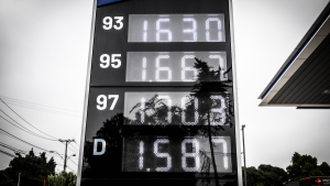 Combustibles impulsaron el alza del IPC a 1,3% en abril: inflación anual llegó a 4%