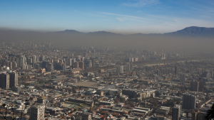 Decretan segunda Alerta Ambiental consecutiva en la RM: qué patentes no pueden circular este lunes