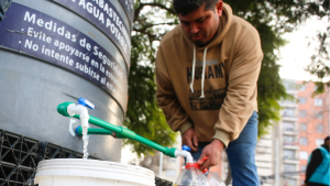 A qué hora parte hoy el megacorte de agua en la Región Metropolitana: las comunas afectadas y los puntos de abastecimiento