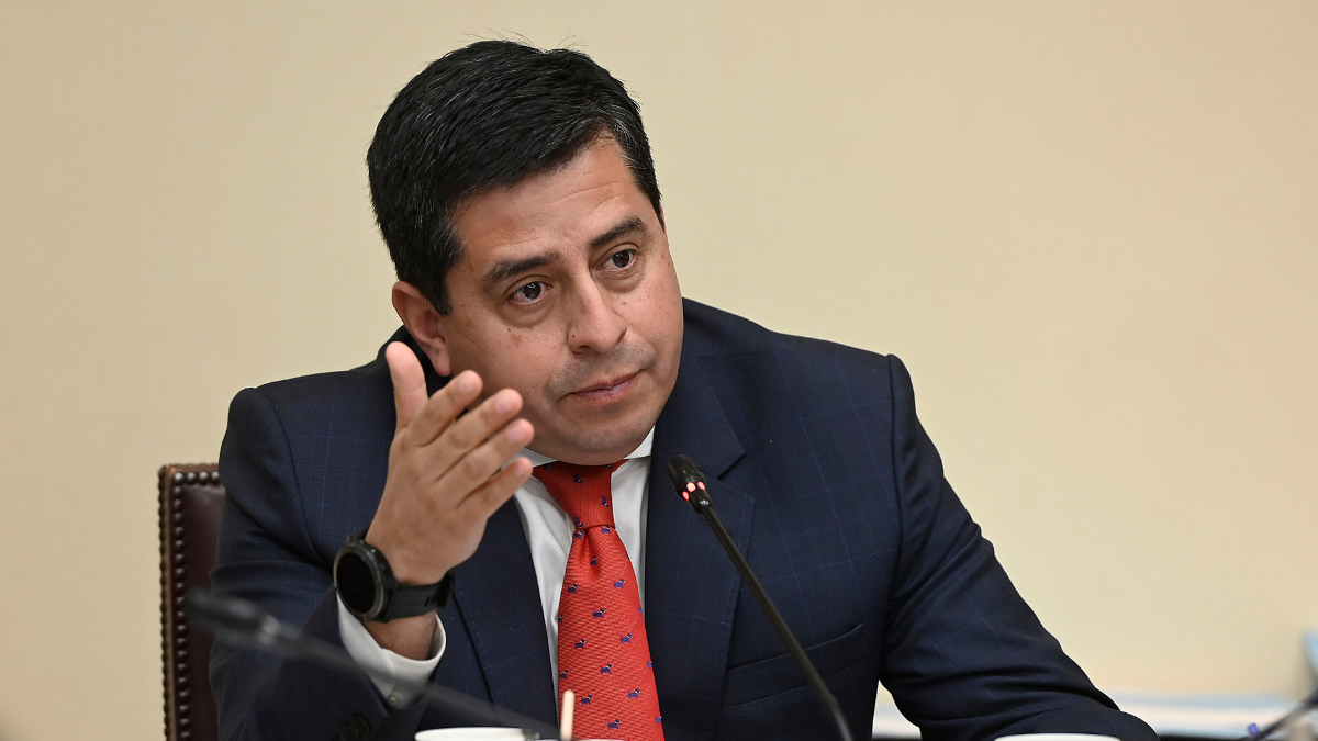El crítico diagnóstico del senador Araya sobre la centroizquierda: “Se está encajonando, igual que los republicanos con Boric”