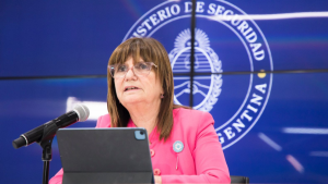 Patricia Bullrich reafirma intenciones de Argentina para capturar a Galvarino Apablaza y extraditarlo a Chile