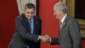 Kast encabeza consejo de gabinete en busca de inaugurar 