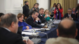 Pese a rechazo de la oposición y abstención del PDG: Comisión de Hacienda aprueba en general Ley de Reconstrucción
