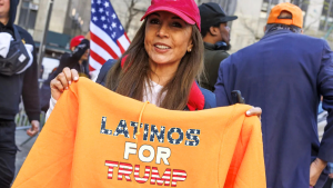 El 25% de los latinos que votaron por Donald Trump se arrepiente y solo un 30% aprueba su gestión