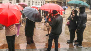 En qué zona de la Región Metropolitana llovería durante el fin de semana