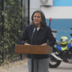 Ministra Chomali explica recortes de recursos en Salud: 