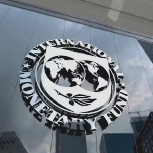 La incertidumbre del FMI por megarreforma del Gobierno: alerta por proyecciones 