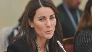 El día que la ministra Arzola apuntó contra el gobierno de Boric por querer recortar el presupuesto de Liceos Bicentenarios