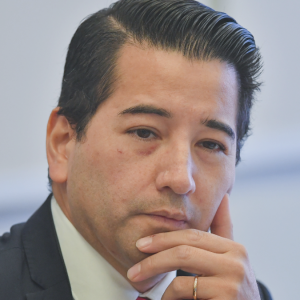 Amplio prontuario policial: detienen a dos presuntos implicados en pelea con Javier Olivares