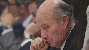 Primer traspié del Gobierno: comisión rechaza artículo de propiedad intelectual e IA en megarreforma