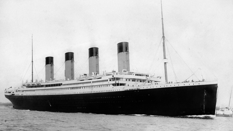 FOTOS - Los objetos únicos recuperados del Titanic que saldrían a subasta próximamente