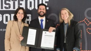 Iniciativa del Ministerio de Desarrollo Social permitirá entregar ropa nueva a más de 1.700 personas en situación de calle