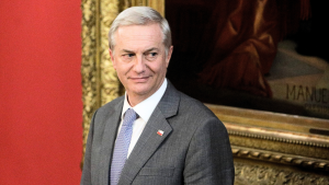 Presidente Kast se abre a la idea de fusionar ministerios: 