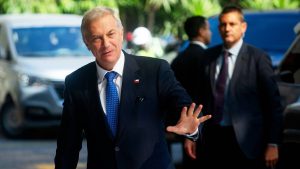 Kast se diferencia de Boric y viajará a Rapa Nui en su primer año de Gobierno