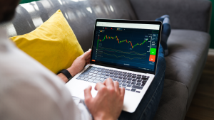 Trading en 2026: por qué la información vale más que el dinero