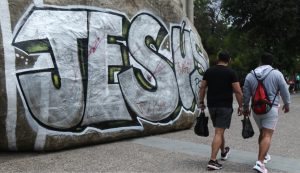 Registro de Vándalos e Incivilidades: cuáles conductas molestan más a los chilenos y qué tan efectiva es la medida que propone Kast