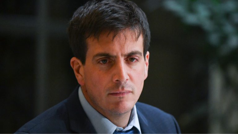 La advertencia de Schalper luego de que Kast perfilara a Arrau como presidenciable: 