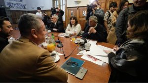 Oposición no logra contrapropuesta única a la megarreforma: bancadas presentarán alternativas de forma separada