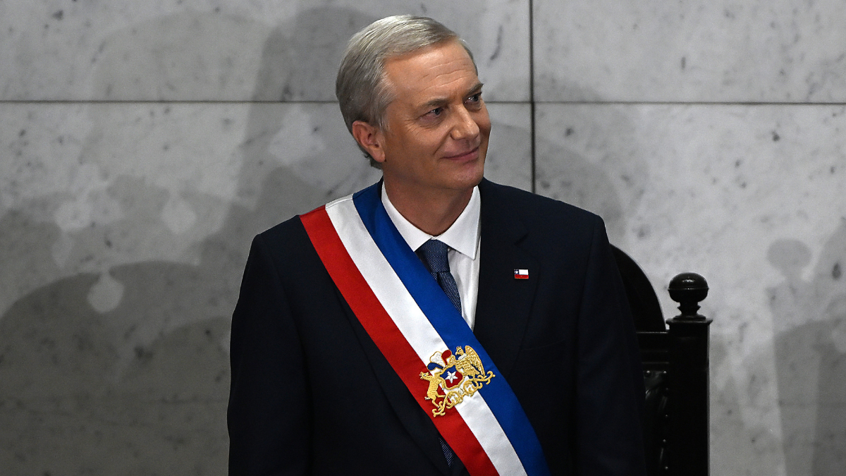 Kast alcanza su mejor nivel de aprobación en seis semanas tras una Cuenta Pública que la mitad del país evaluó positivamente