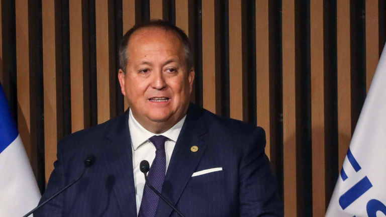 Alcotest negativo y declaración ante Carabineros: fiscal nacional Valencia protagoniza accidente de tránsito 