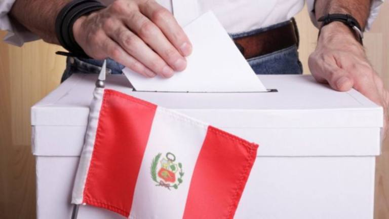 Lento conteo de votos prolonga el suspenso en Perú: los factores que explican la demora en conocer al próximo presidente