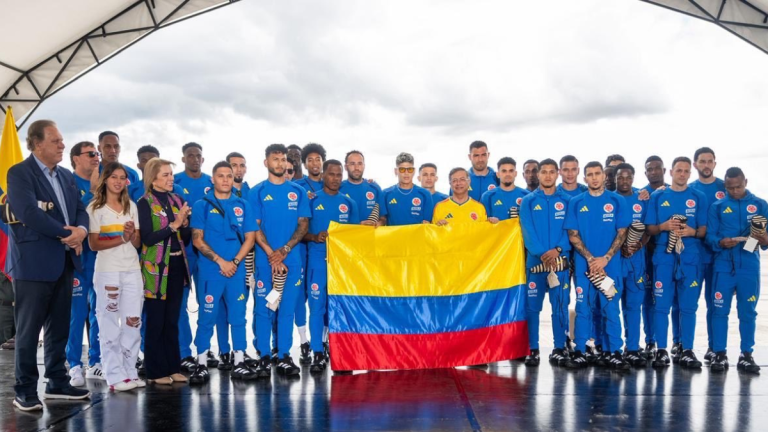 Colombia viajó al Mundial entre polémicas: del uso de la camiseta al desaire de James Rodríguez a la hija de Petro