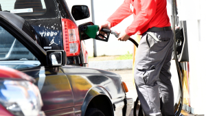 La parafina no tuvo cambios: en cuánto variaron los precios de los combustibles desde este jueves 4 de junio