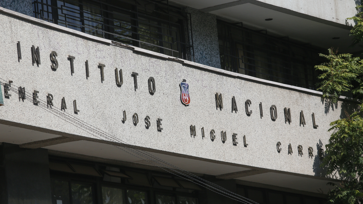 Detienen a estudiantes por amenazas de muerte y ataques contra instituciones educativas en Chile