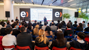 Cerca de 300 estudiantes de Fundación Belén Educa han sido parte de las tutorías de Entel en su  versión 2026