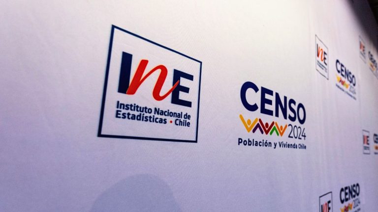 Censistas con antecedentes: las medidas que adoptó el INE por complejo informe de Contraloría