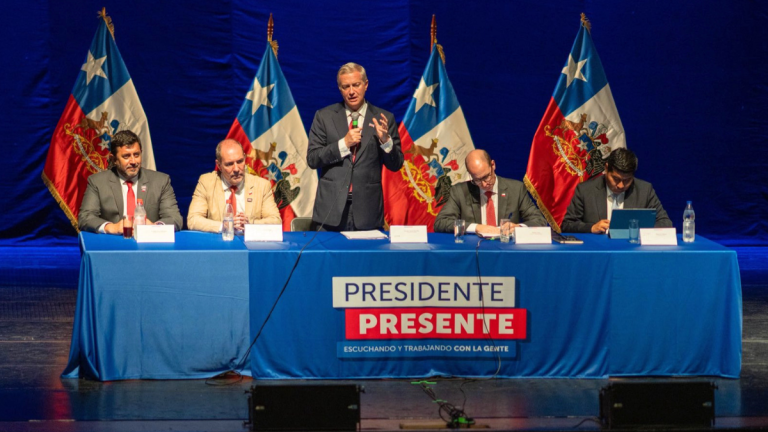 Kast sobre la megarreforma: el debate es 