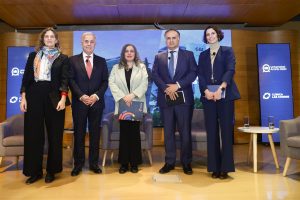 Alianza estratégica entre UNAB y Clínica Las Condes marca un hito en formación, investigación e innovación en salud