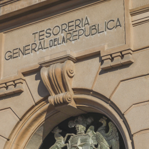 FA descarta que aumentaran deudores del CAE por promesa de Boric: 