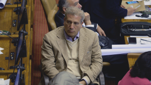 Las razones de La Moneda para mantener en vilo el nombramiento de Ricardo Rincón como embajador