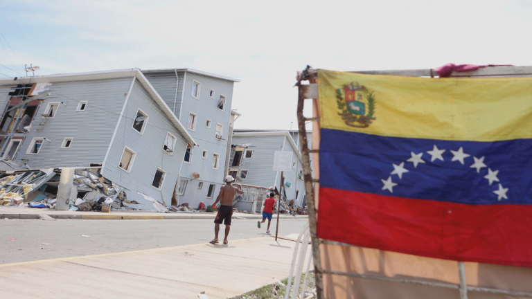 Venezolanos en Chile piden frenar expulsiones y replantear política migratoria tras terremotos