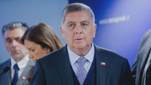 La Moneda culpa a Boric por pedido para aumentar deuda fiscal en USD 6.200 millones