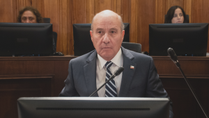 Quiroz defendió recortes en salud: es contra 