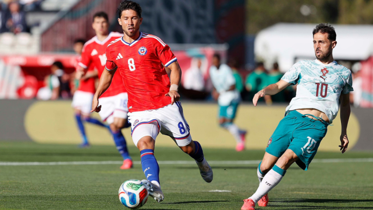 VIDEOS - Los goles y la pelea que dejó con diez a La Roja y Portugal en el triunfo 2-1 de los lusos