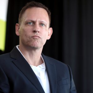 Peter Thiel, el magnate libertario detrás de Palantir que se reunió con Kast en La Moneda