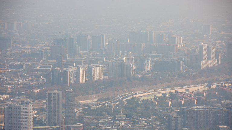 Patentes con restricción vehicular en la RM por la preemergencia ambiental de este miércoles 17 de junio