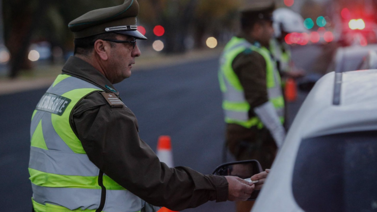 Revisa las patentes que no pueden circular este martes 9 de junio en la RM por la restricción vehicular