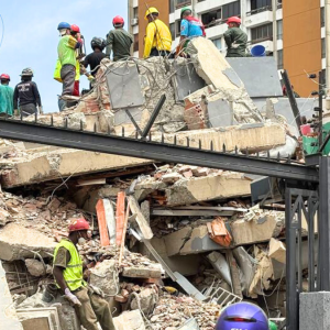Terremotos en Venezuela: muertos aumentan a 589 y bomberos chilenos especialistas en rescate ya trabajan en terreno