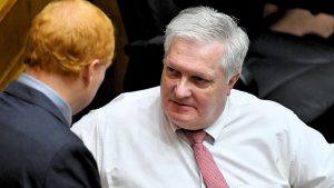 Senador Kusanovic se reunió con ministro Alvarado y mantuvo hermetismo por voto a la megarreforma