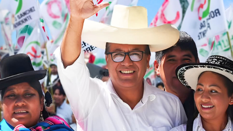 La cultura, brazo armado de la política: el sombrero mágico de Roberto Sánchez