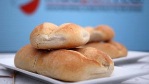 Panaderos chilenos responden a Bolivia por la marraqueta: aseguran que “nació en Chile”