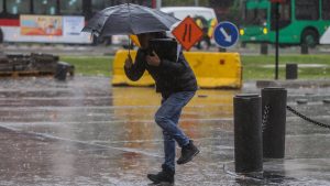 Hasta 150 mm de lluvia: lo que tienes que saber del sistema frontal que llega el miércoles a la zona central