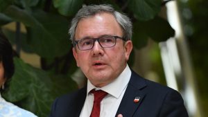 “Están apareciendo diferentes casos”: Senador Sanhueza apunta a posibles nuevos positivos en test de drogas dentro del Gobierno